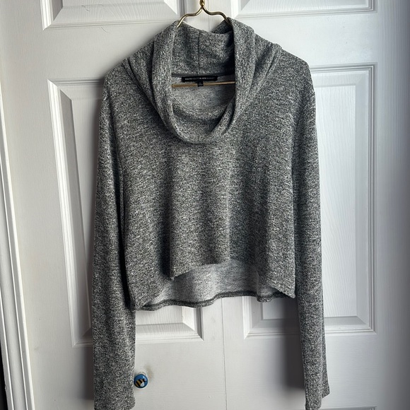 WHBM cropped sweater - Picture 1 of 6